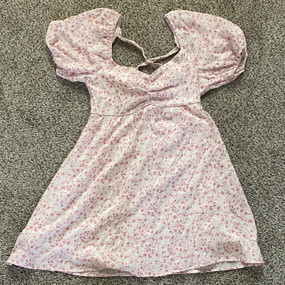Women Pink Floral Puff-Sleeve Dress